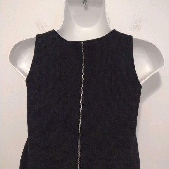 Banana Republic Factory - Sleeveless Texture Over Sheer Zipped Top - Picture 8 of 16